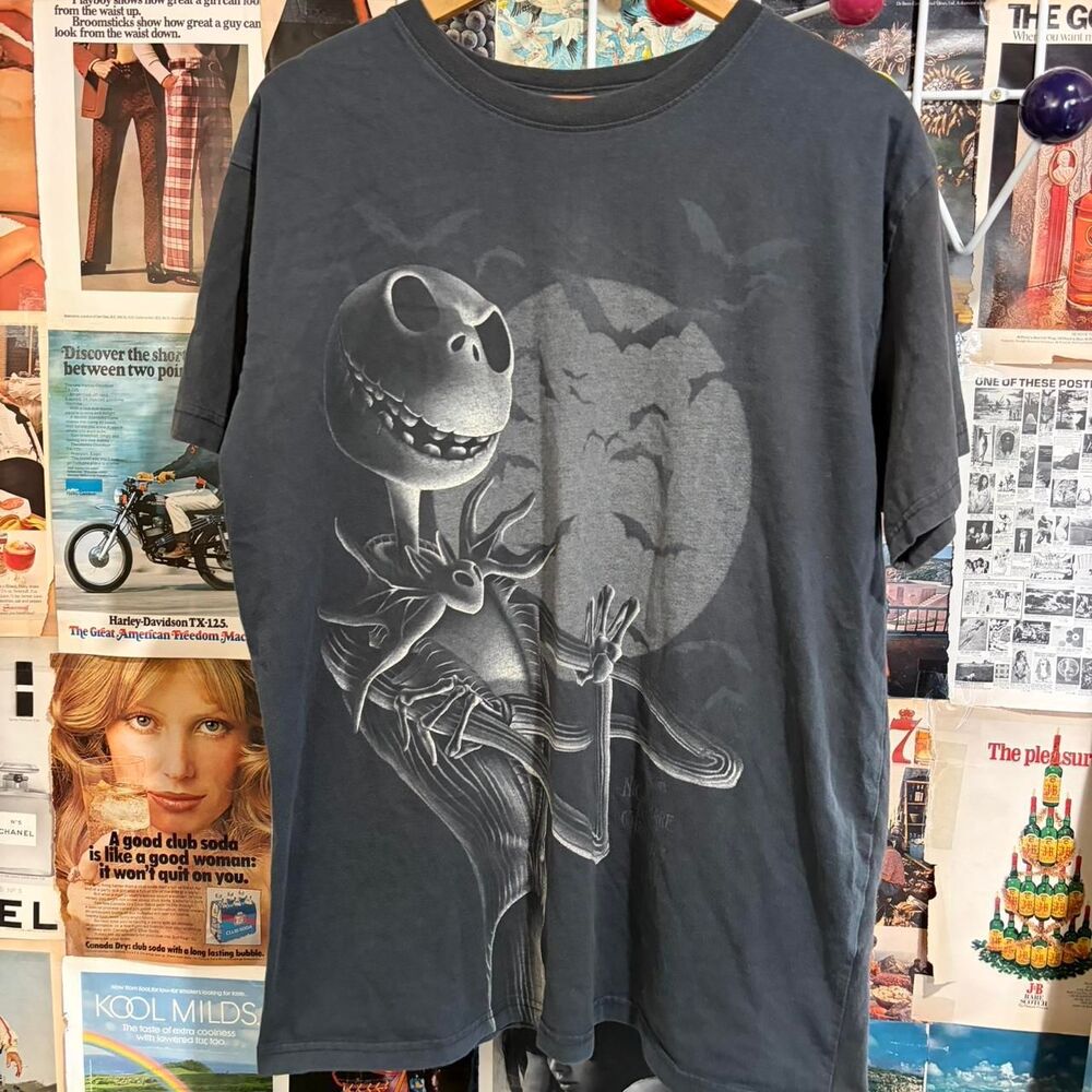 Disney Men's Black and Grey T-shirt